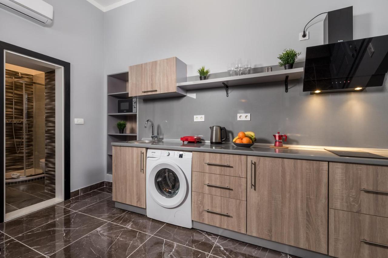 Apartments Piccola Venezia Риека Экстерьер фото